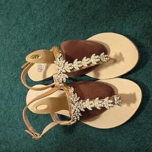 G.C. Shoes sandals size 8
